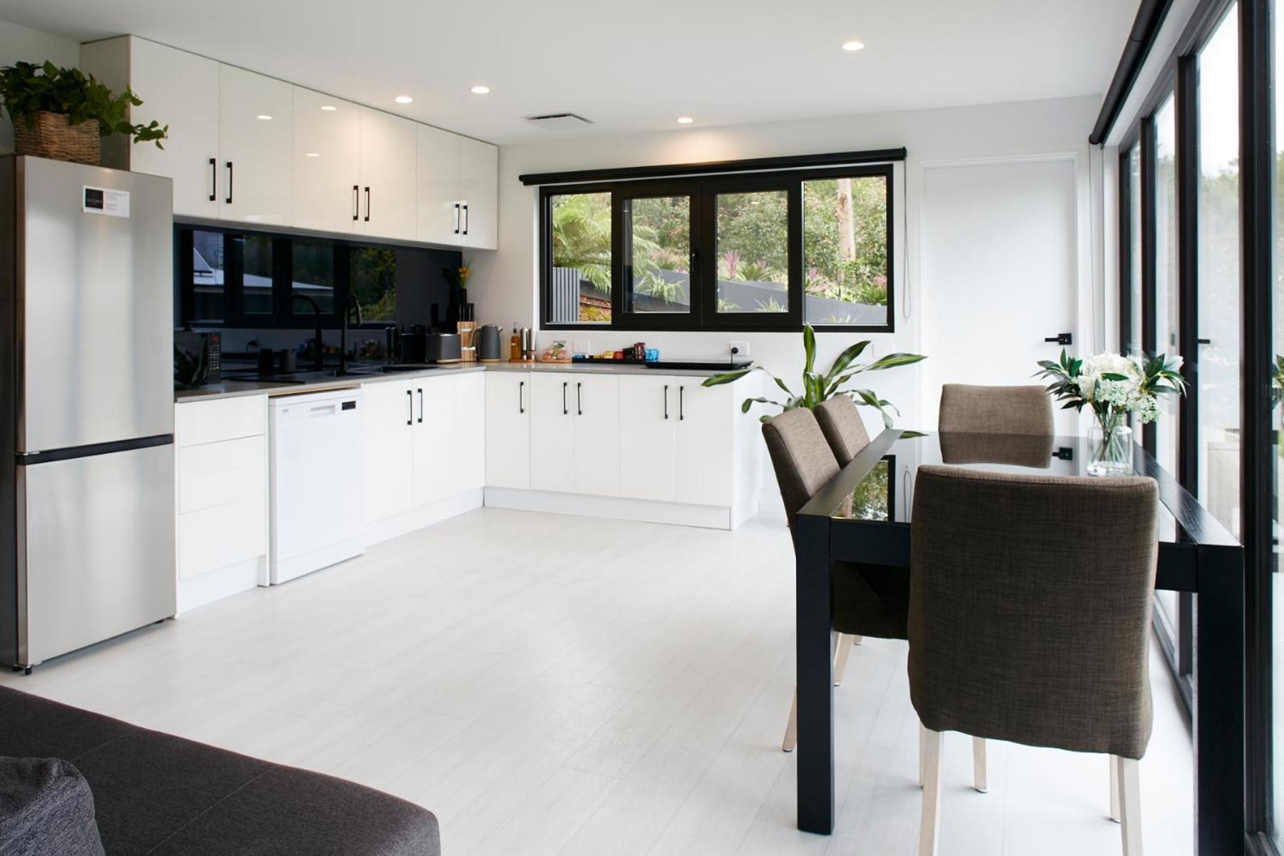 Altura Apartment Брайт Экстерьер фото
